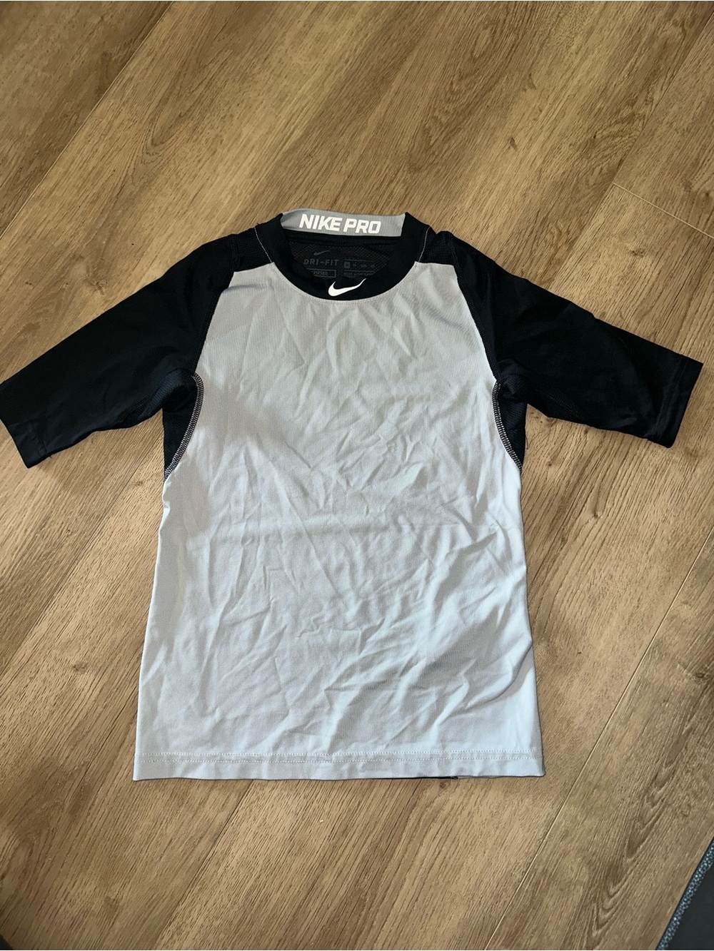 Nike Kids Short Sleeve Performance Top - White & Black